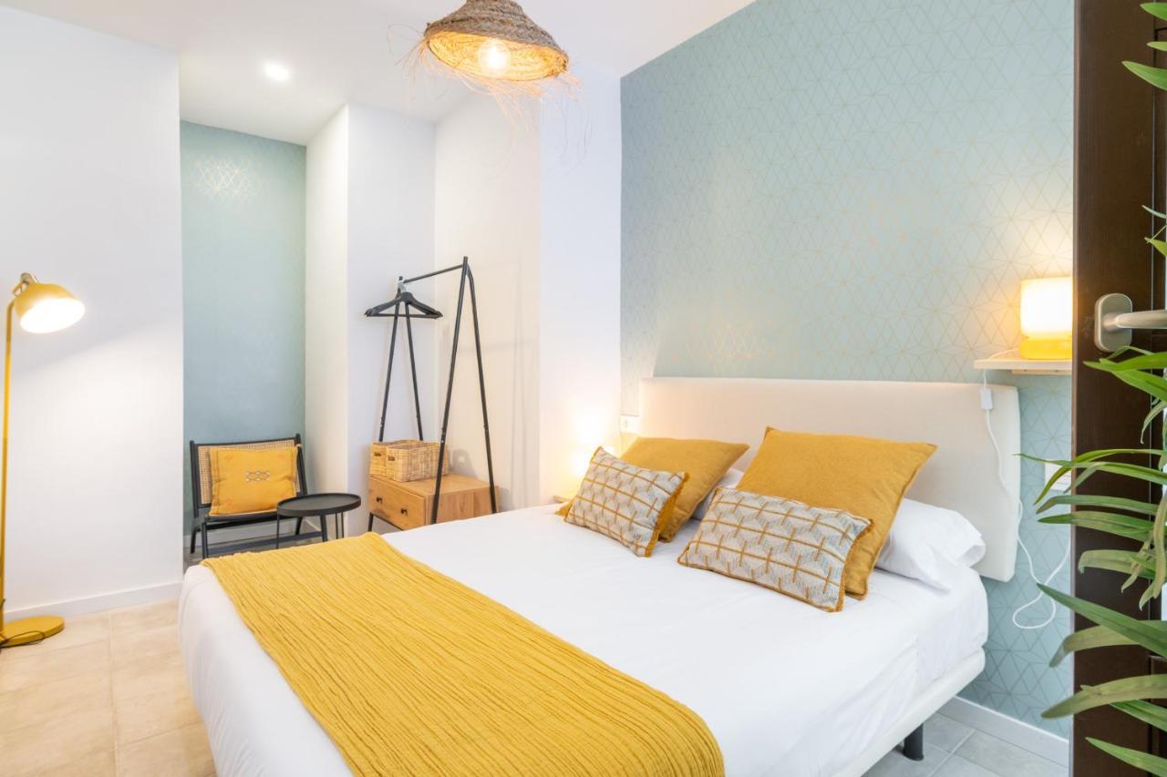 Apartamentos Luna Suites Palacio Dorita Гранада Екстериор снимка