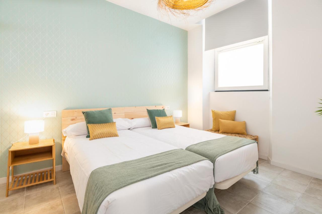 Apartamentos Luna Suites Palacio Dorita Гранада Екстериор снимка