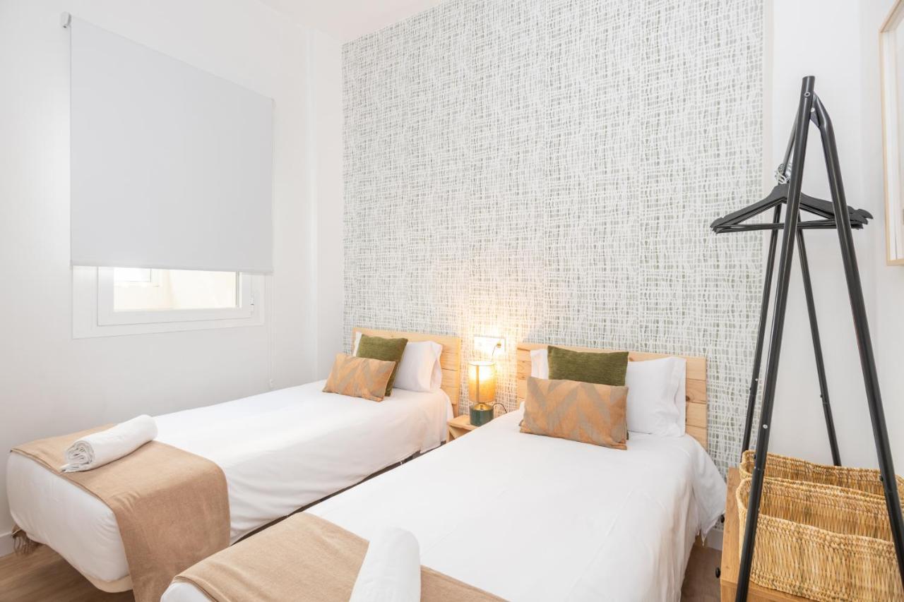 Apartamentos Luna Suites Palacio Dorita Гранада Екстериор снимка
