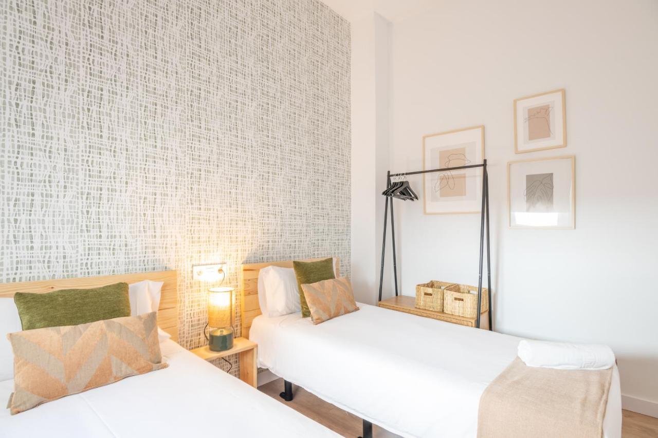Apartamentos Luna Suites Palacio Dorita Гранада Екстериор снимка